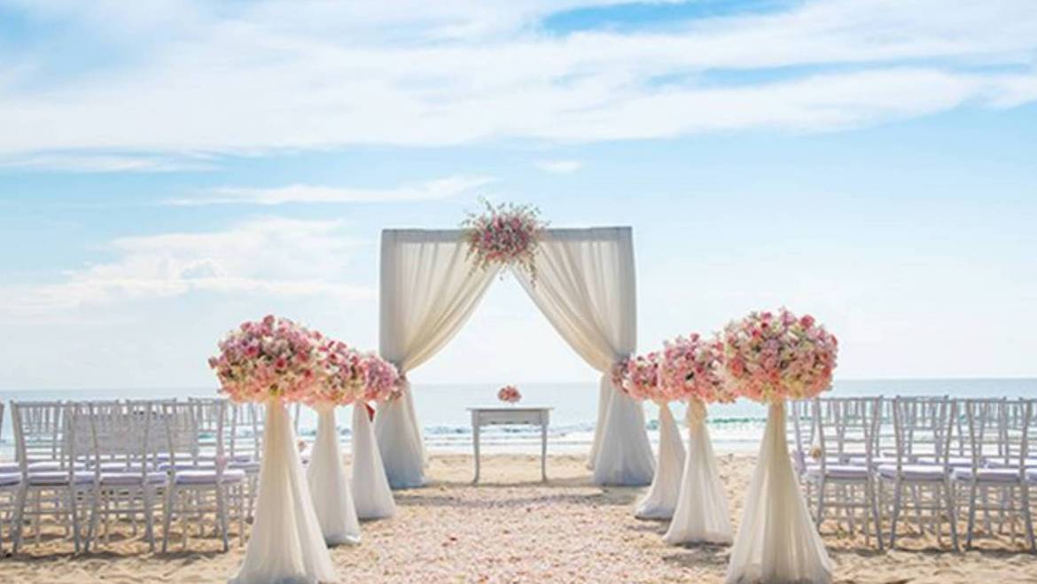 7 Tips for Planning a Beach Wedding