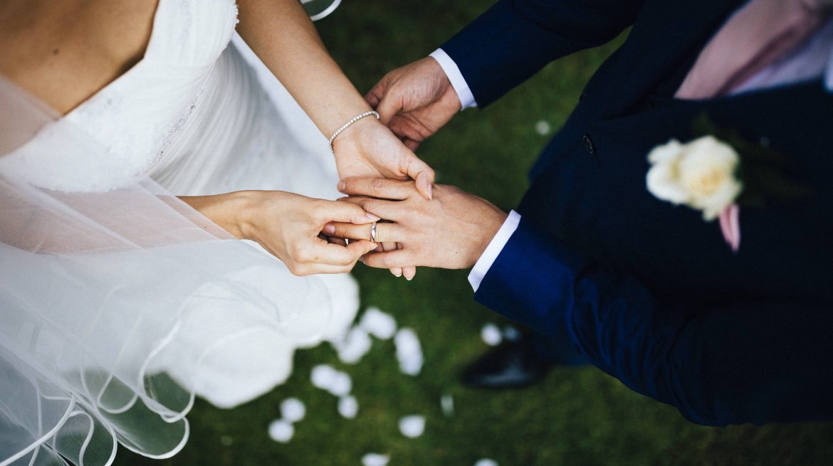 A guide to writing the perfect Wedding Vows