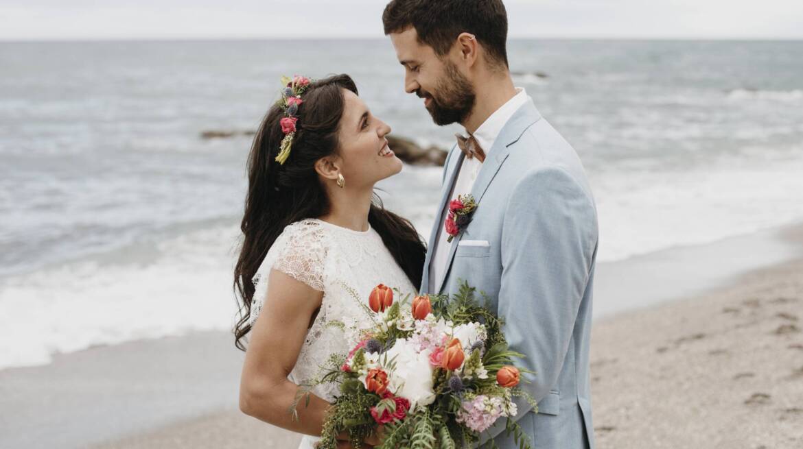 A Complete Guide to Planning Dreamy Elopements in Fort Zachary Taylor Beach